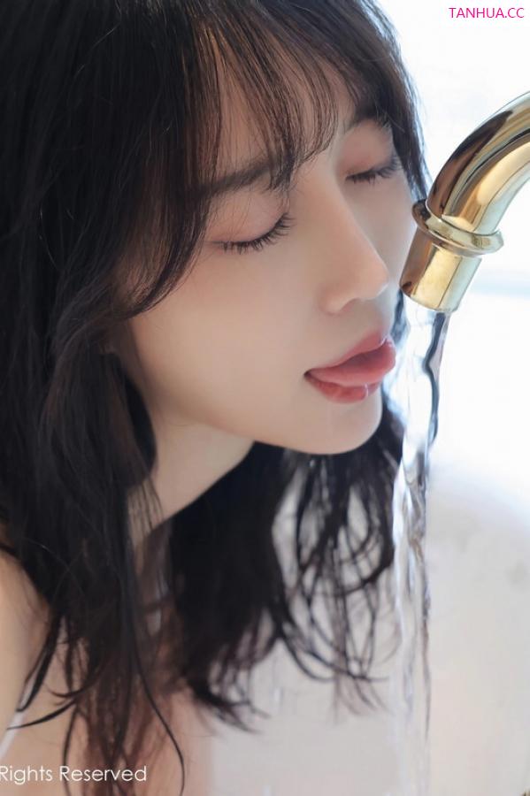 玥儿玥  [XiuRen]高清写真图 2023.08.18 No.7252 玥儿玥er 杭州旅拍第23张图片